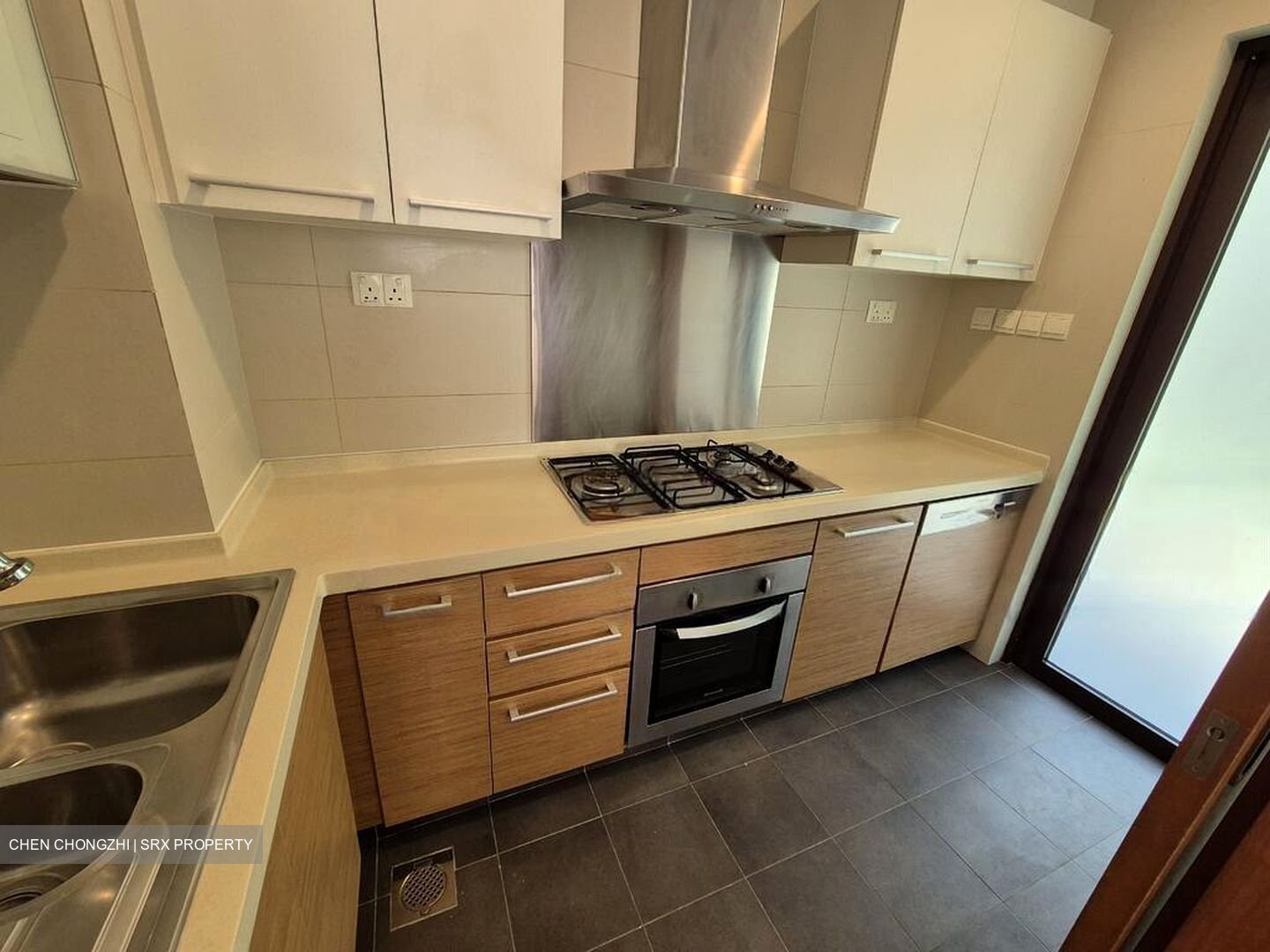 Lornie Road (D11), Terrace #457415431